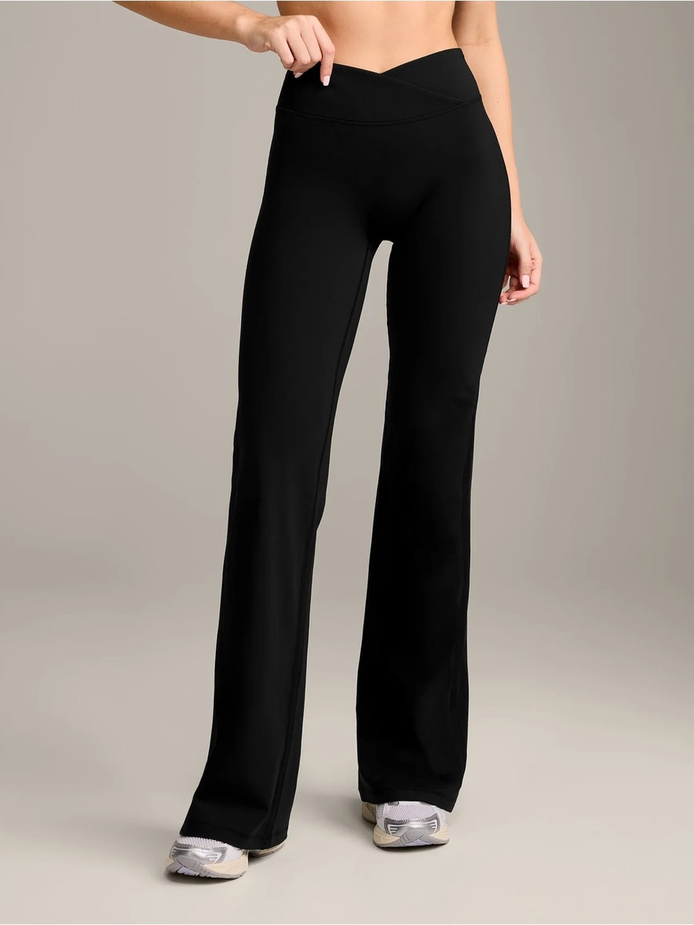 Oner active UNIFIEDMOVE™ WRAP FLARED PANTS WITH REFLECTIVE LOGO